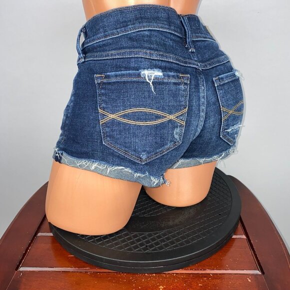 Abercrombie & Fitch Womens 4 / 27 Low Rise Distressed Denim Fringe Cuffed Short - Picture 5 of 11